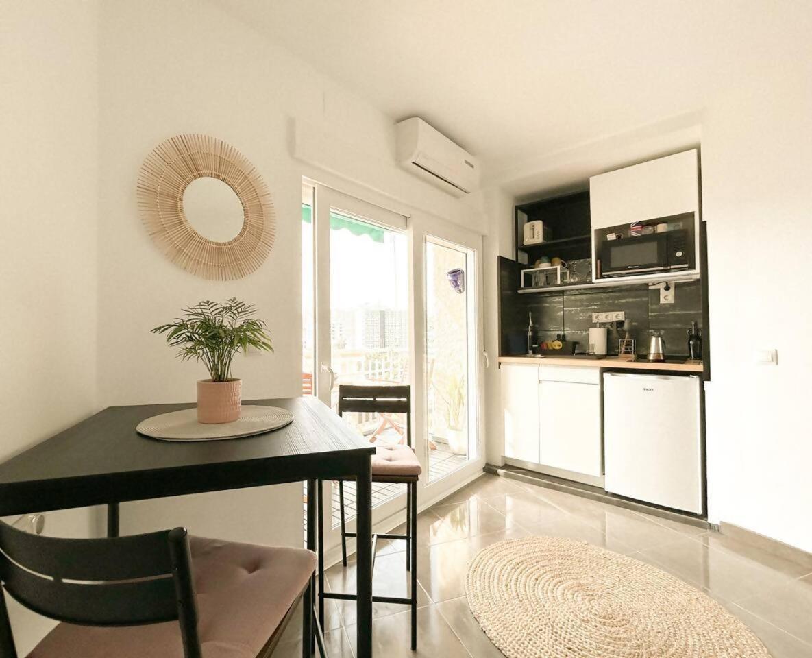 Indigo Tiny Apartment Benalmádena Exterior foto